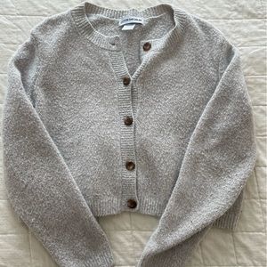 Crunchy girl sweater